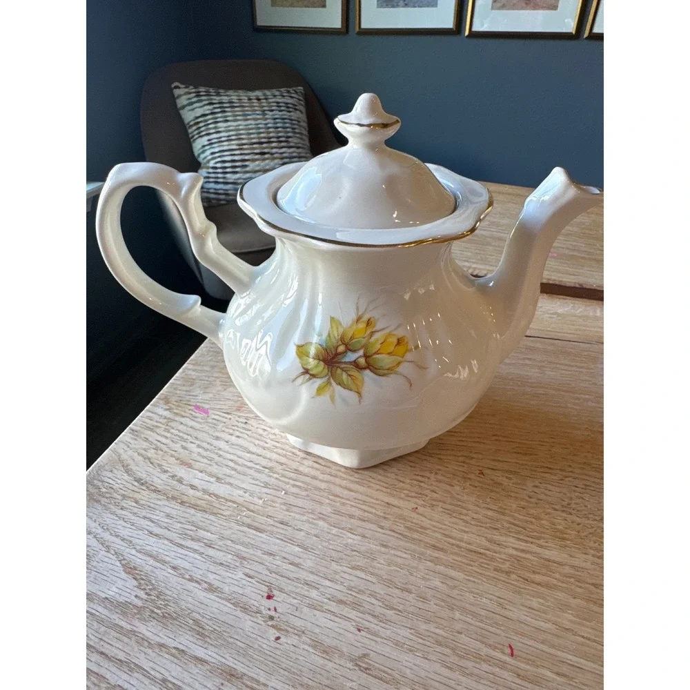 Price Kensington Potteries Yellow Rose Teapot Tudor Made in England Gold Gilt